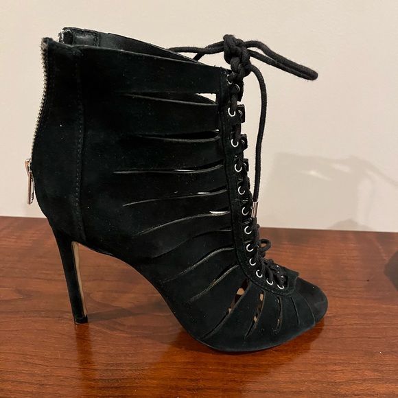 Steve Madden Cyder Laced Up Suede Heels SZ 7.5 - Picture 7 of 7